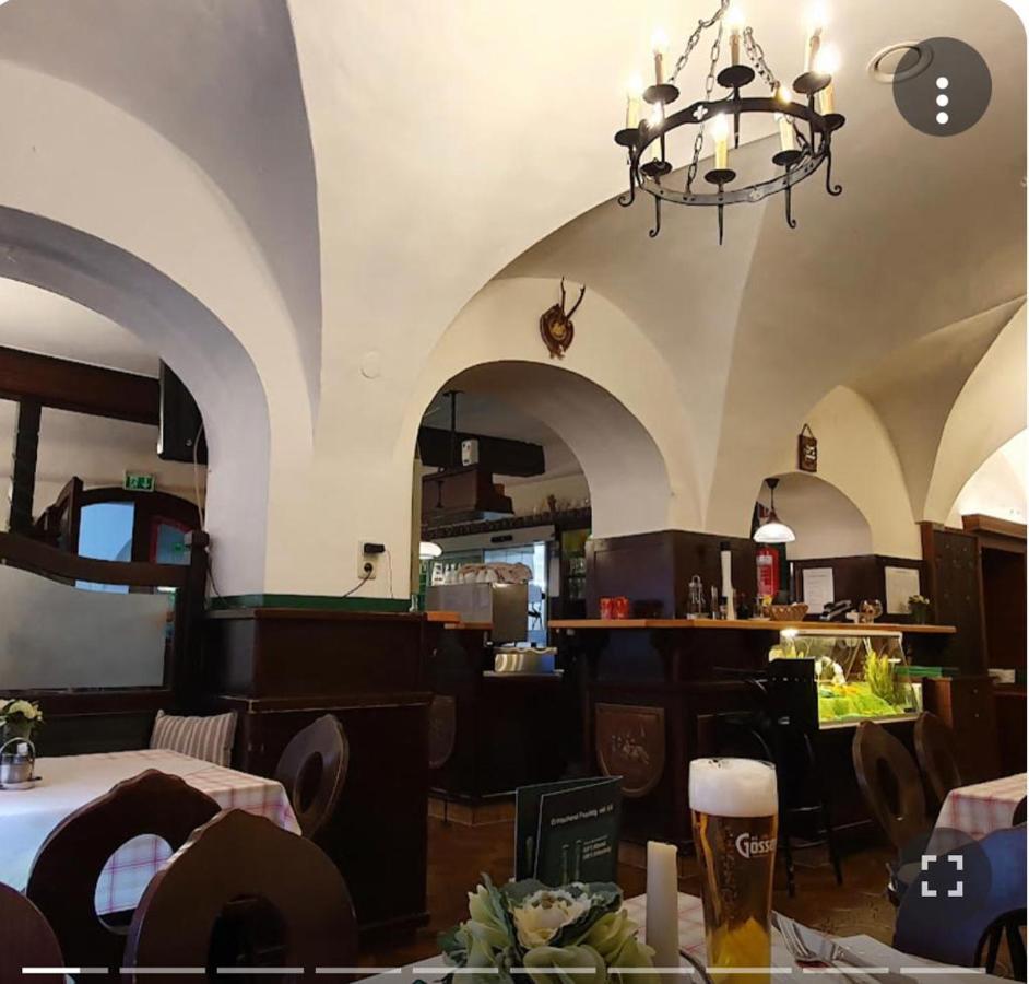 Der Greif Hotel Леобен Екстериор снимка